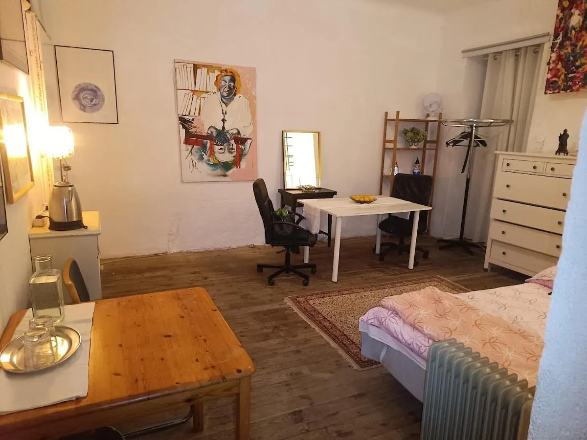 Atelier In Vienna Center, No Shower, Entire Place Apartment
