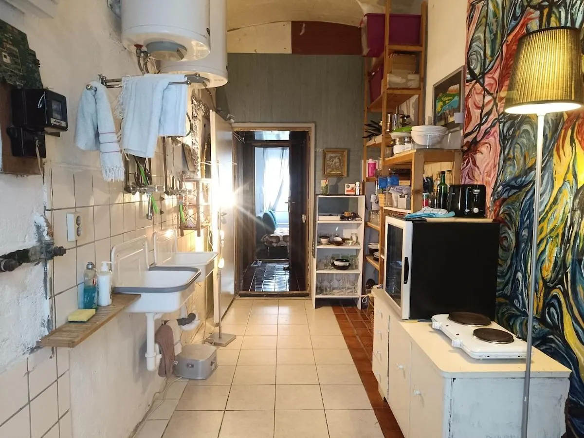 Atelier In Vienna Center, No Shower, Entire Place 0*,